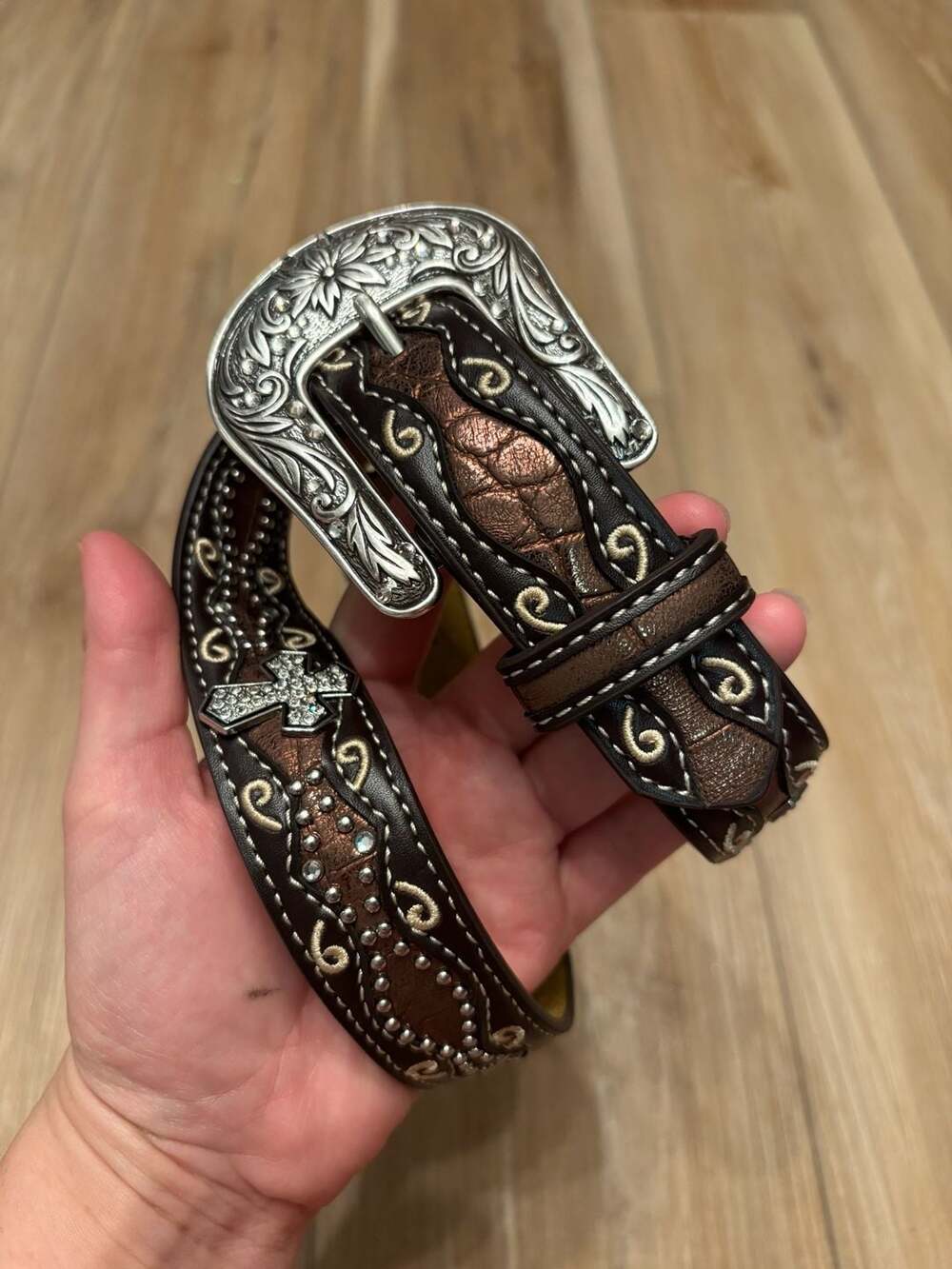 Ariat Brown Studded Cross Inlay Western Belt Size 28